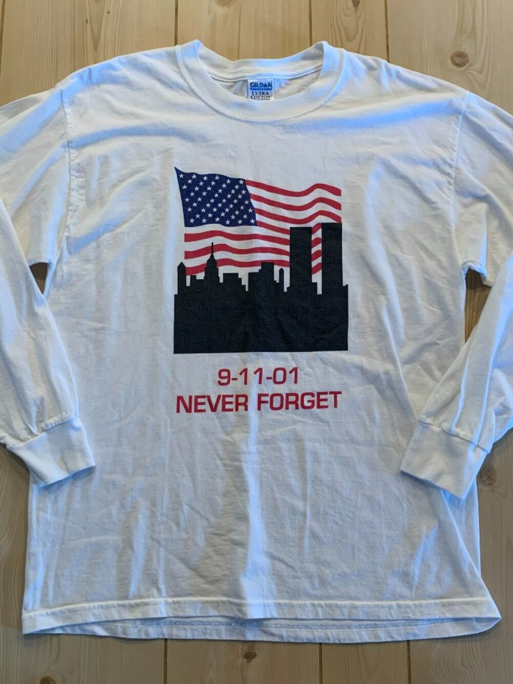Vintage September 11th 9/11 Twin Towers Never Forget Patriotic USA T-Shirt XL